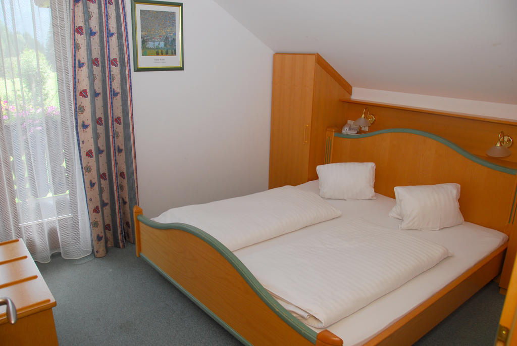 Alpenhotel Badmeister Flattach Ruang foto