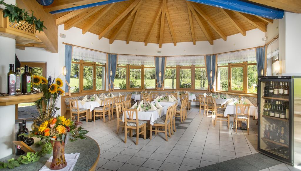 Alpenhotel Badmeister Flattach Bagian luar foto