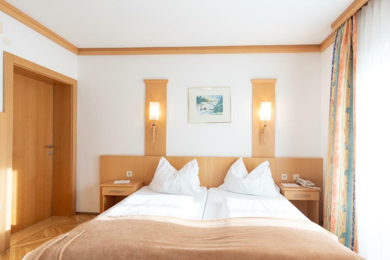 Alpenhotel Badmeister Flattach Bagian luar foto